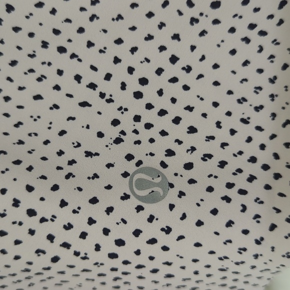 Lululemon Skort, size 6 - Picture 3 of 5